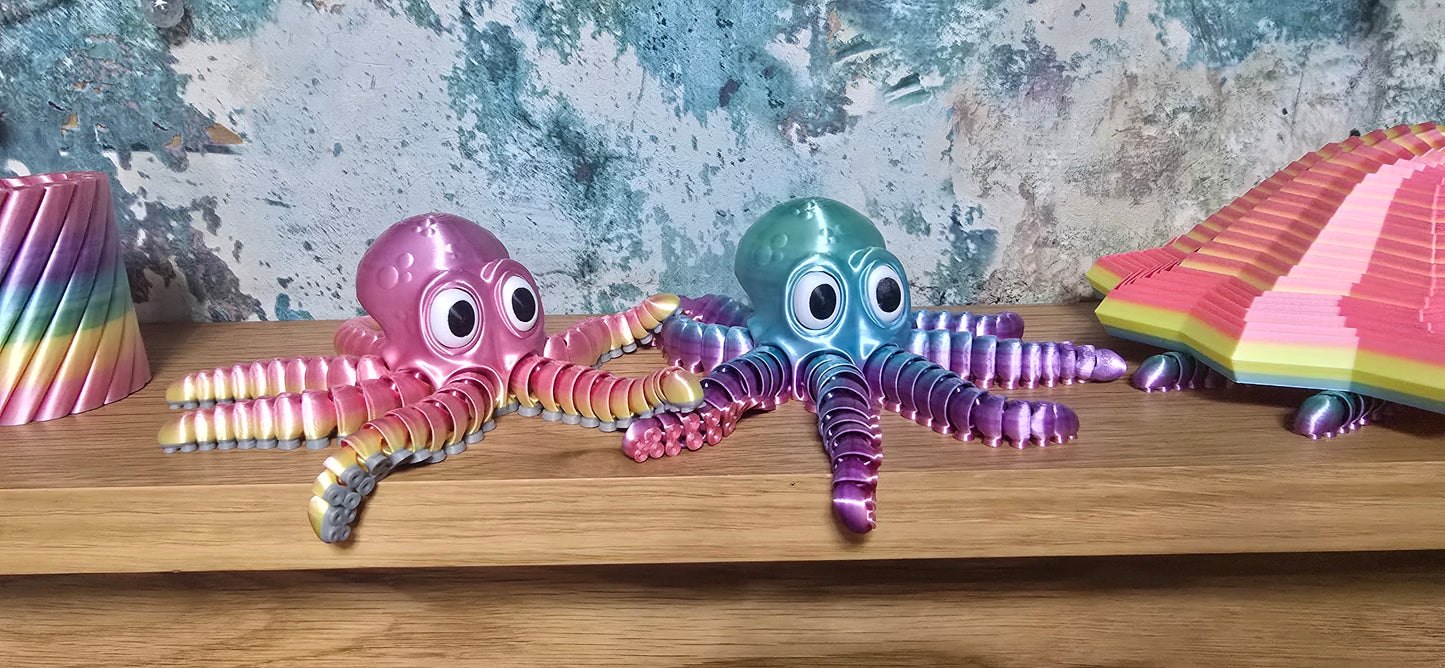 3D Printed Multicolor Octopus Couple – Cute Romantic Scene, Articulated Octopus Figurines, Ocean Decor, Gift for Couples