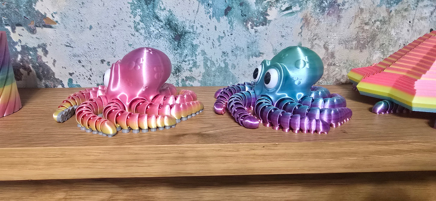 3D Printed Multicolor Octopus Couple – Cute Romantic Scene, Articulated Octopus Figurines, Ocean Decor, Gift for Couples